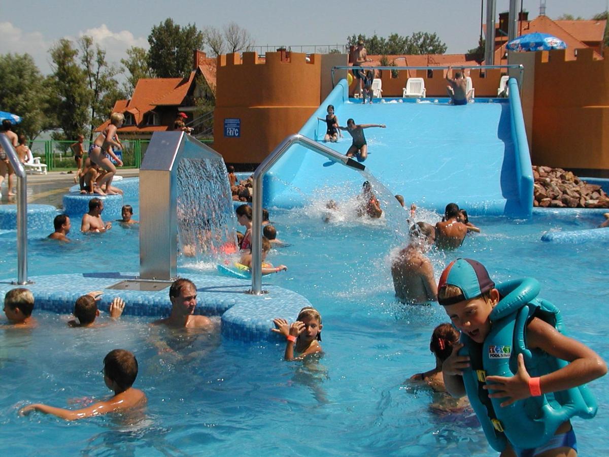 Lido Riviera, Relux Apartman Balatonlelle Zewnętrze zdjęcie